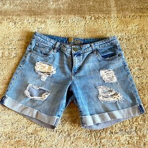 Kut from the Kloth 99577 Distressed Cuffed Denim Jean Shorts: 10